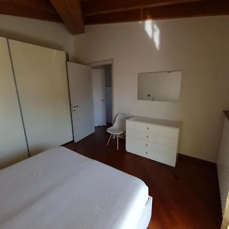 Apartment Attico Vista Lago